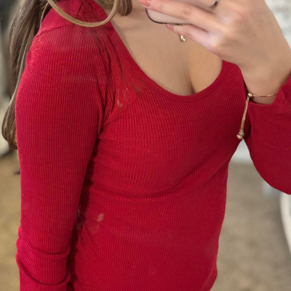 Bellaswan y2k red lace